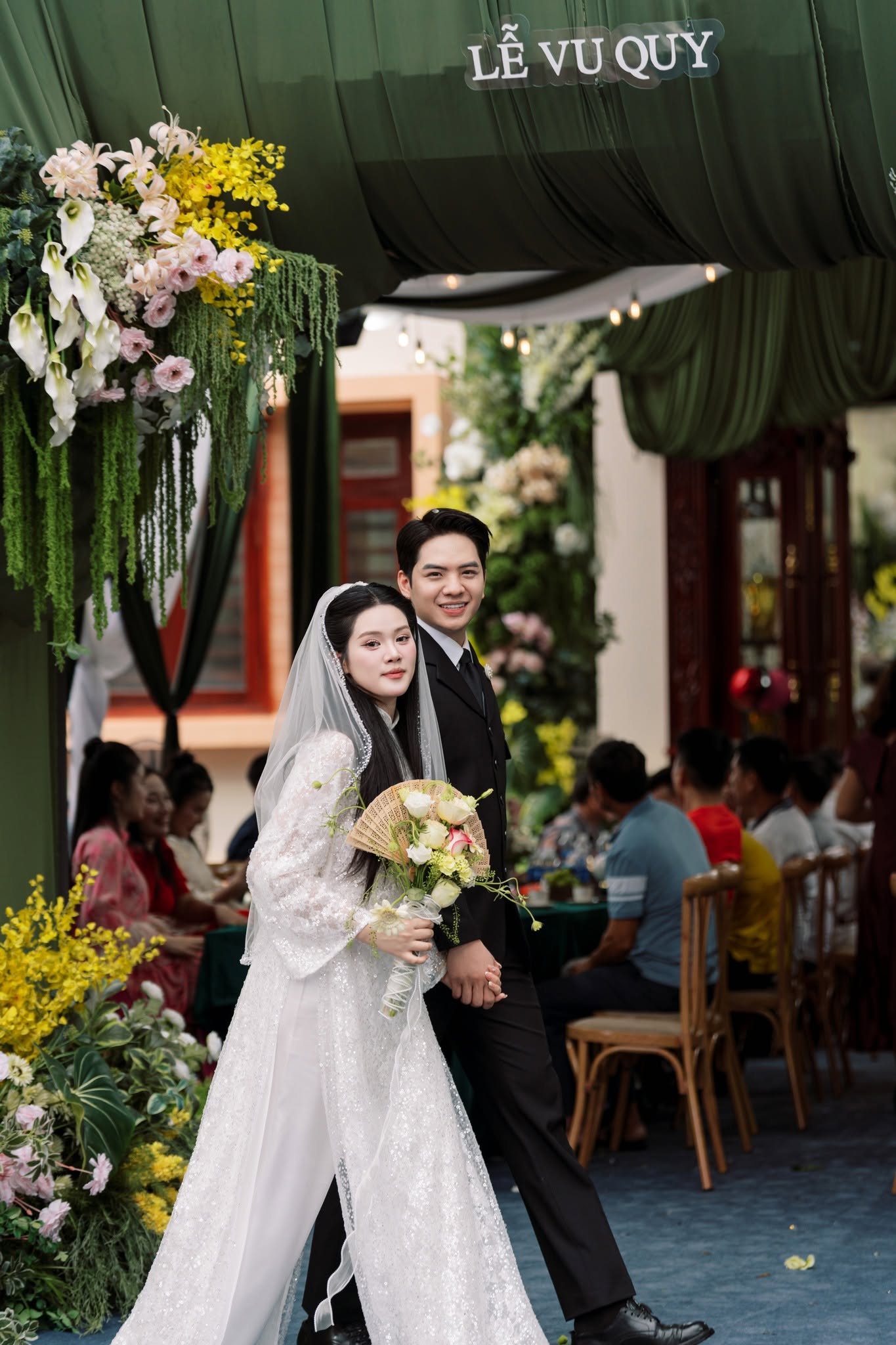 Lễ Cưới Bên Hồ Đẹp Như Trong Mơ Của Thu Hương & Văn Tuấn